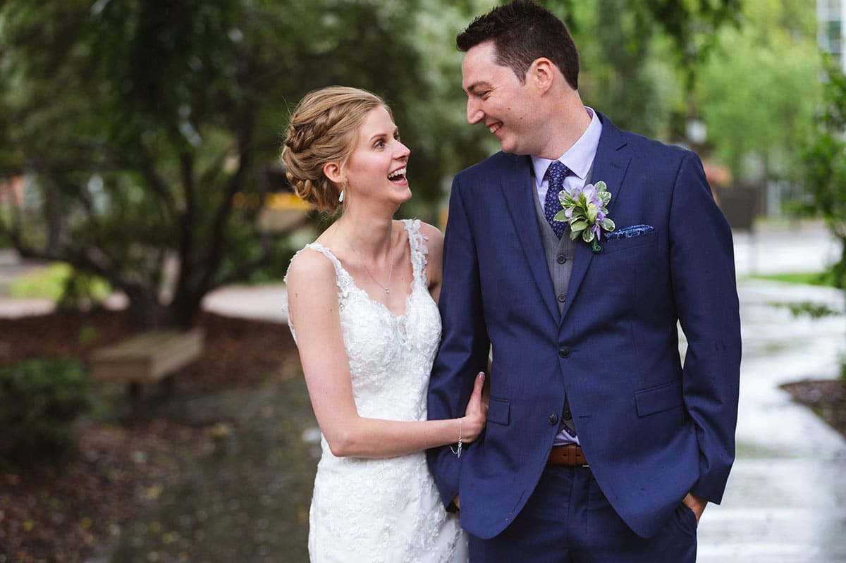 Alex-Shanes-Summer-Wedding-in-Edmonton-11