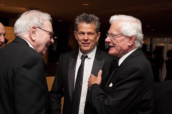 edmonton-event-photograph-warren-buffet-david-foster Edmonton event photography at the David Foster Foundation Gala. David Foster in conversation with Warren Buffet and Tommy Banks
